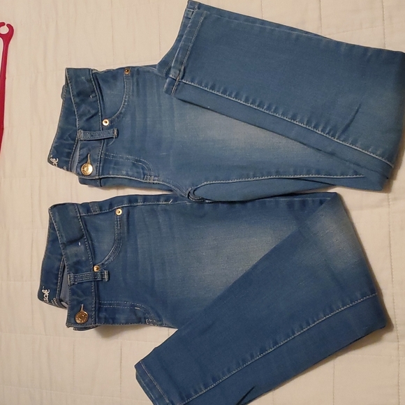 2 Girls Cat & Jack 👖 Jeans - Picture 1 of 5